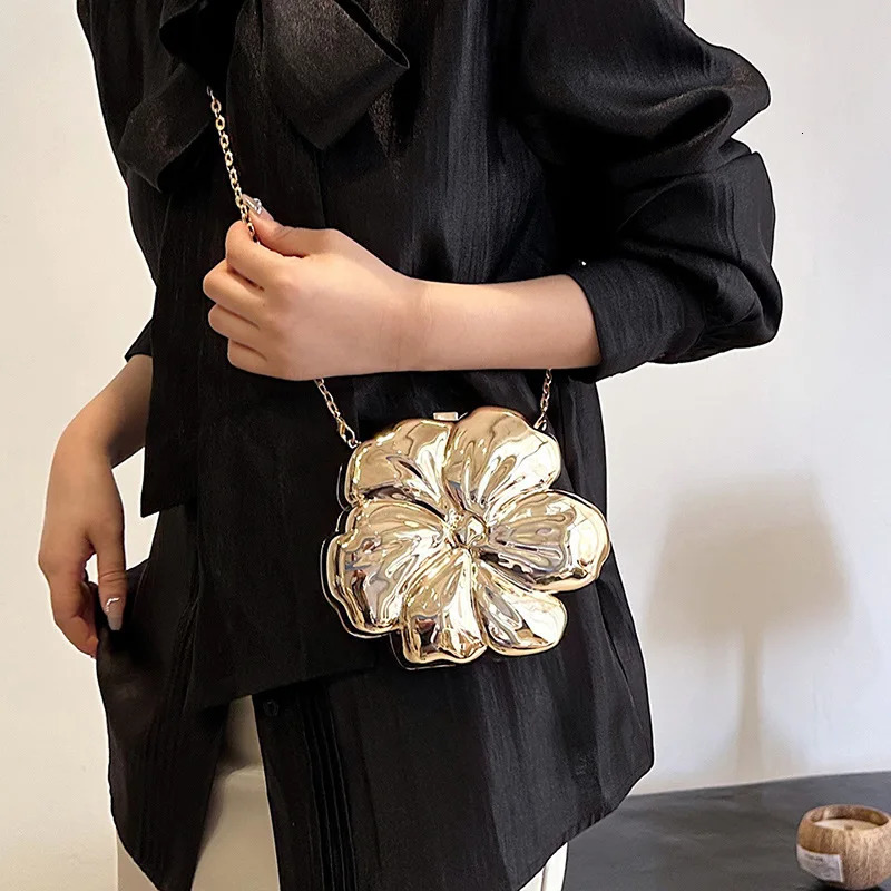 Fashion metal flower shaped cross shaped bag womens gold box shoulder bag shiny evening dress party clutch bag mini phone bag 241031