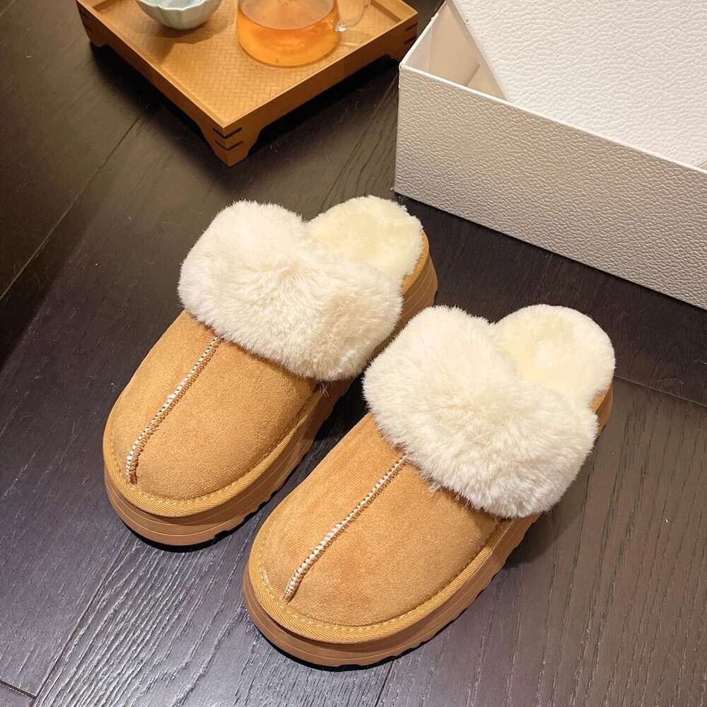 Snow Fur Slippers Female Wearing 2024 New Baotou Flat Half Drag Thick Sole Cotton Shoes Women Boots