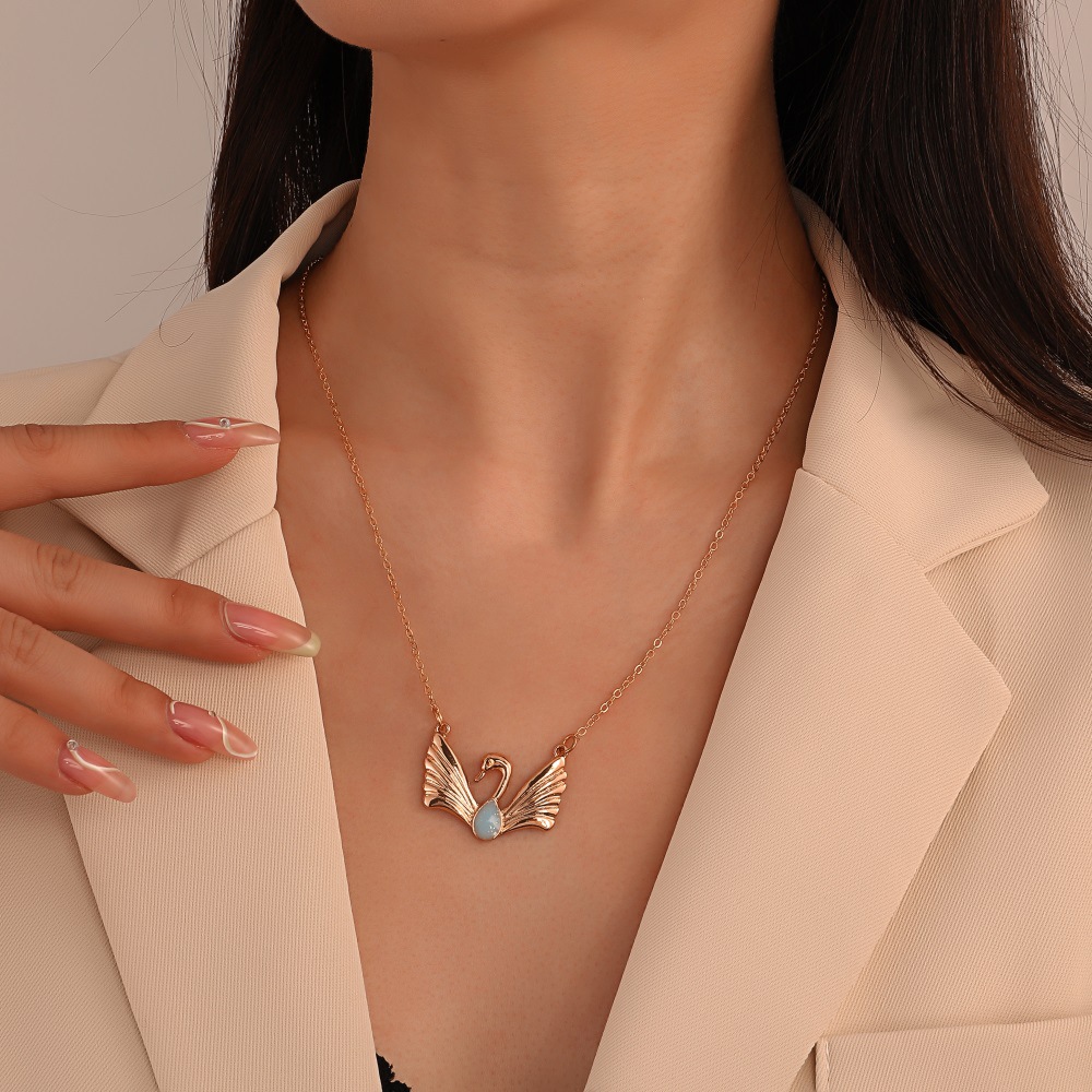 Elegant Swans Necklace from Barbie Princess Collection for Ladies
