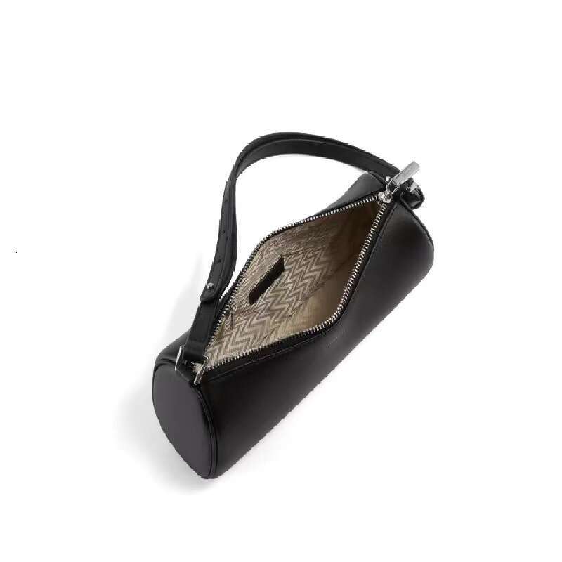 Female 2024 New Niche Design, Fashionable And Versatile, High-End Single Shoulder Underarm Crossbody Bag