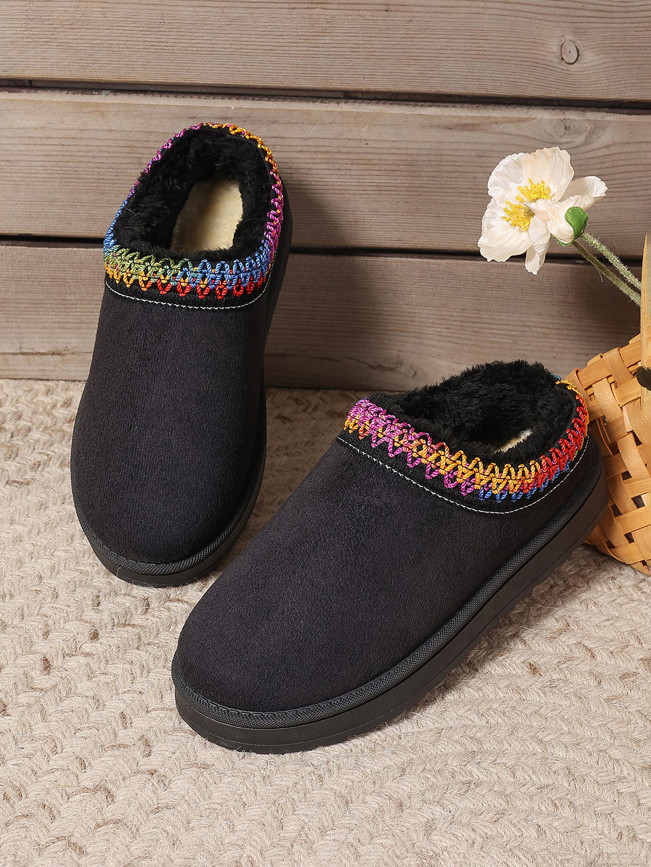 2025 New Xinxin Women's Winter Fur Snow Cotton Plush Cotton Shoes Flat Bottom Martin Boots