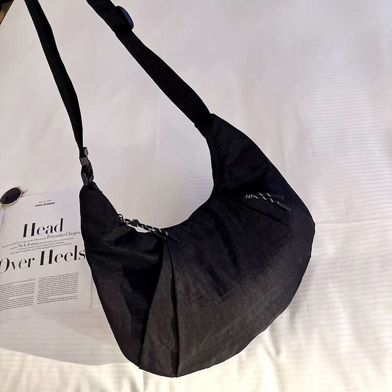 Large Capacity For Women's 2024 New Fashionable Shoulder Versatile Tote Simple Crossbody Bag