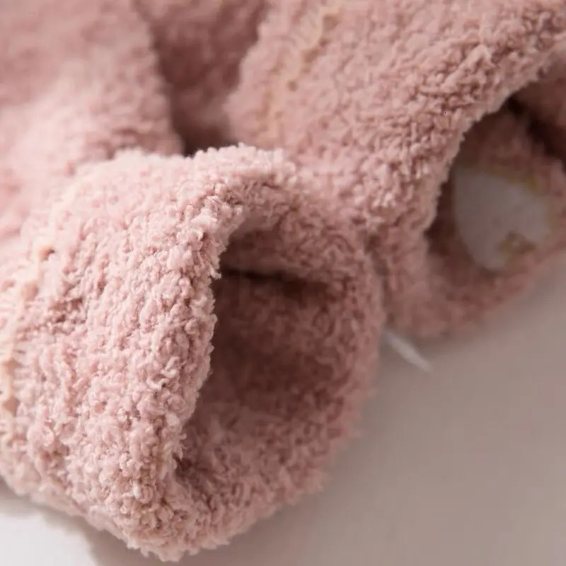 Casual Love Plush Socks Women Winter Warm Thickening Heart Printing Sleeping Snow Socks Coral Fluffy Tube Wool Sox 241031