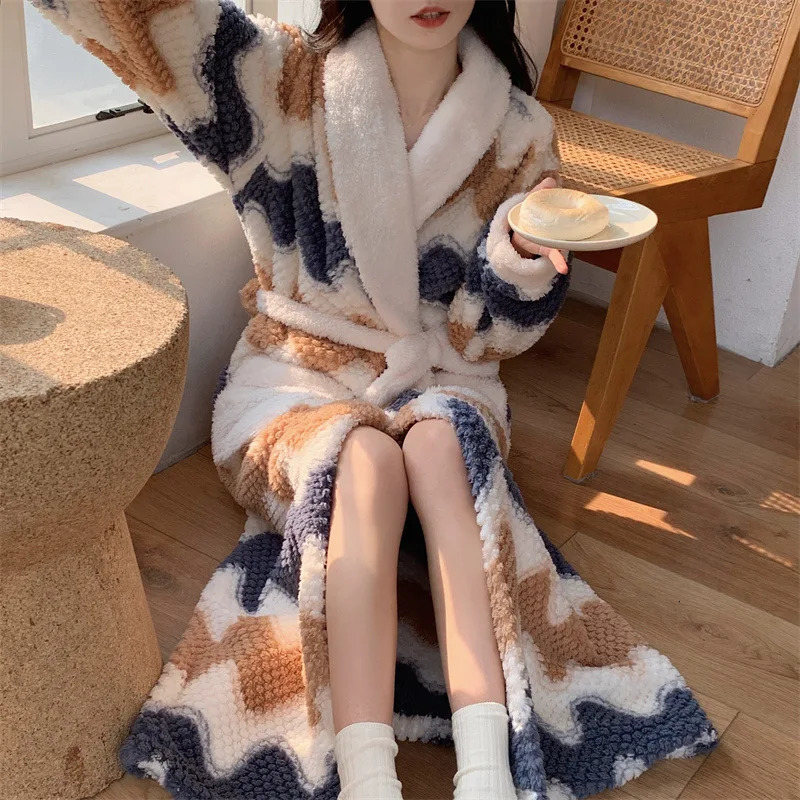 Womens Cute Pajamas Winter Pajamas Warm Robe Set Long Home Wear Bathtub with Velvet Warm Coral Velvet Pajamas 241031