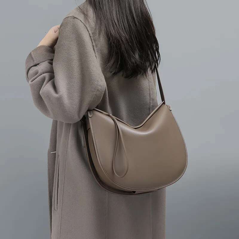 Gray For Women 2024 New Underarm Women's Large Capacity Single Shoulder High-End Crossbody Bag