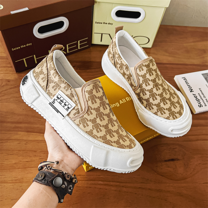 White Shoes, New Designer Men's Outdoor Breathable Canvas Fashion Casual Flat Shoes, Balanced College Style Board Shoes