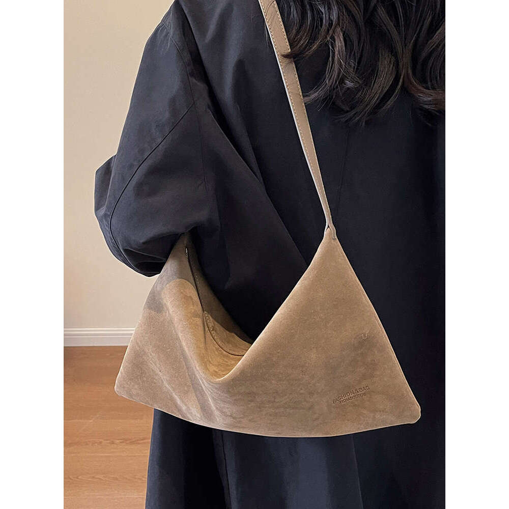 Vintage Suede Tote Bag For Women Autumn Winter New Large Capacity Commute Shoulder Crossbody Fashion Trend Underarm Bags