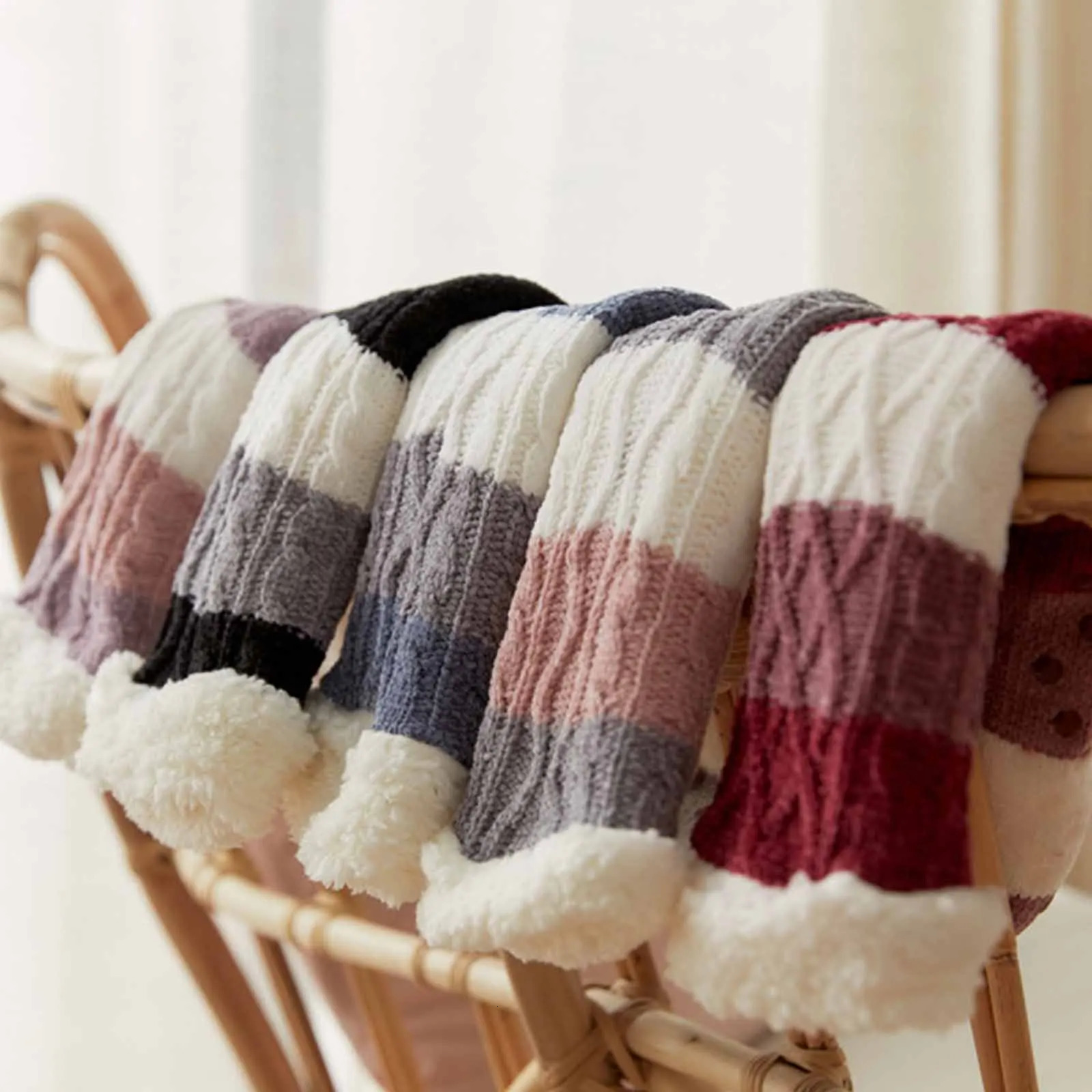 Women Winter Socks Warm Fluffy Contrast Color Striped Fleece Thicken Sleep Sock Fuzzy Plush House Sleeping Slipper Sock 241031