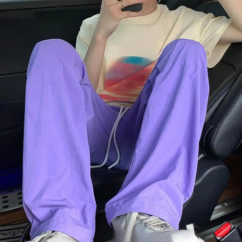 Candy Color Pink Loose Fit Cargo Pants for Men Solid Streetwear Tooling Trousers Mid-waist Drawstring Beam Feet Parachute Pants 241031