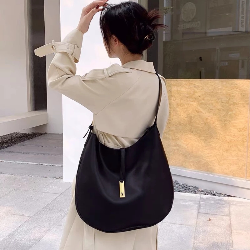 UKF Designer Tote Bag For Women Trend Large Capacity Shoulder Side Bags Leisure Crossbody Retro Handbag