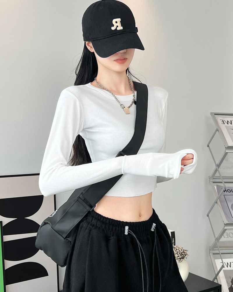 Dynamic girls in Europe and the United States Slim sexy long-sleeved T-shirt female round neck pullover sleeves ins open high waist short paragraph bl