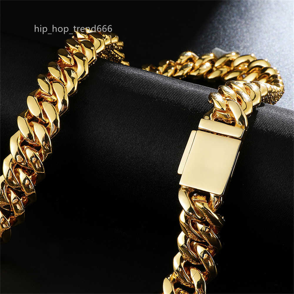 Hot Sale Style Box Buckle Miami Large Chain Full moissanite Hip Hop 19mm Mens Cuban Necklace