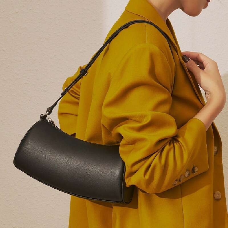 Female 2024 New Niche Design, Fashionable And Versatile, High-End Single Shoulder Underarm Crossbody Bag