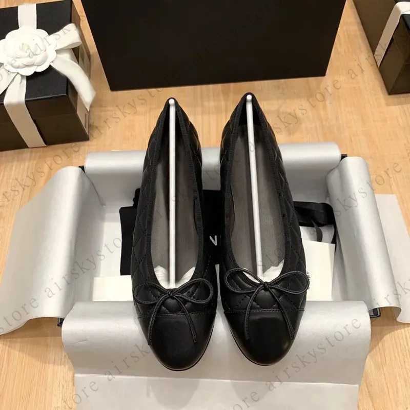 shoes Paris Brand designer 2025a Luxury Round Toe Ladies Dress Shoes8