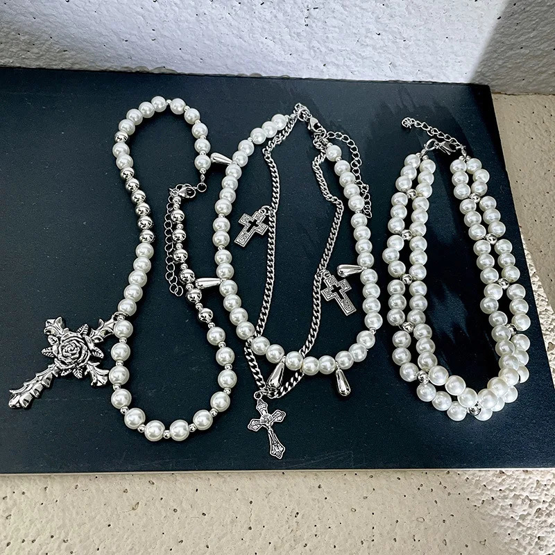 Gothic Fashion Rose Cross Pearl Bead Pendant Necklace Suitable for Women Cool Charm Aesthetic Accessories Retro Jewelry 241030
