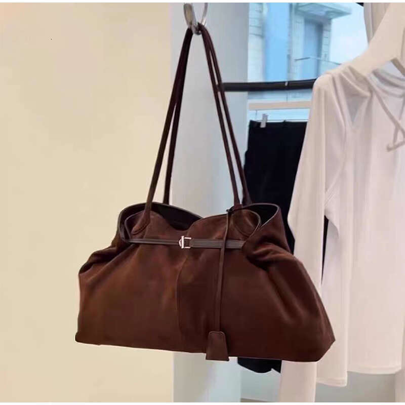 Shoulder Bags For Women Large Capacity Tote Vintage Commute 2024 Korean Fashion Big Armpit Female Crossbody Bag Handbags