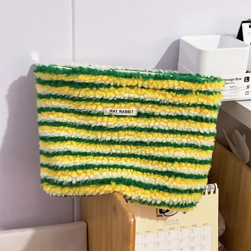 color striped plush clutch makeup bag portable makeup bag travel outdoor makeup organizer 241031