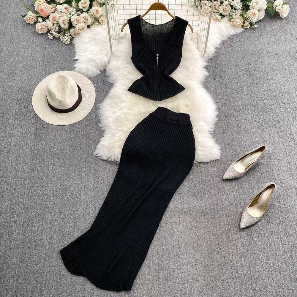 Two Piece Dress of French gentle and high-end hollow knit cardigan jacket+slim fit buttocks and fishtail skirt