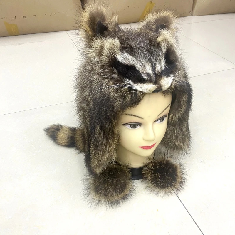 Winter Fur Hat Womens Natural Raccoon Fur Fashion Earrings Warm Bomber Hat Boys and Girls Fluffy Windproof Outdoor Hunter Tail Hat 241030