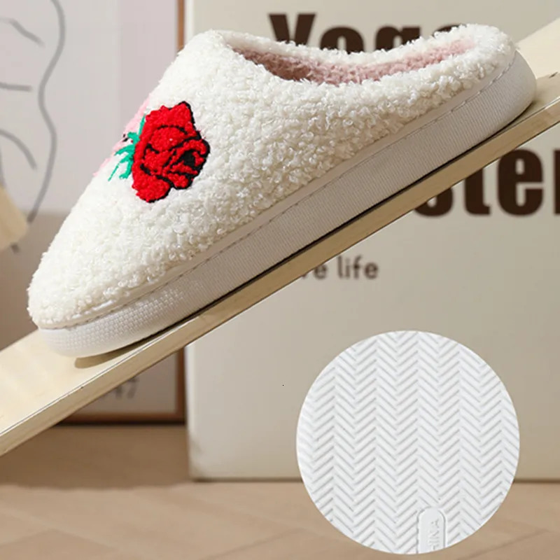Heart shaped winter slider womens plush warm shoes slider cute cartoon fur slider womens soft foot clothing home cotton shoes 241031