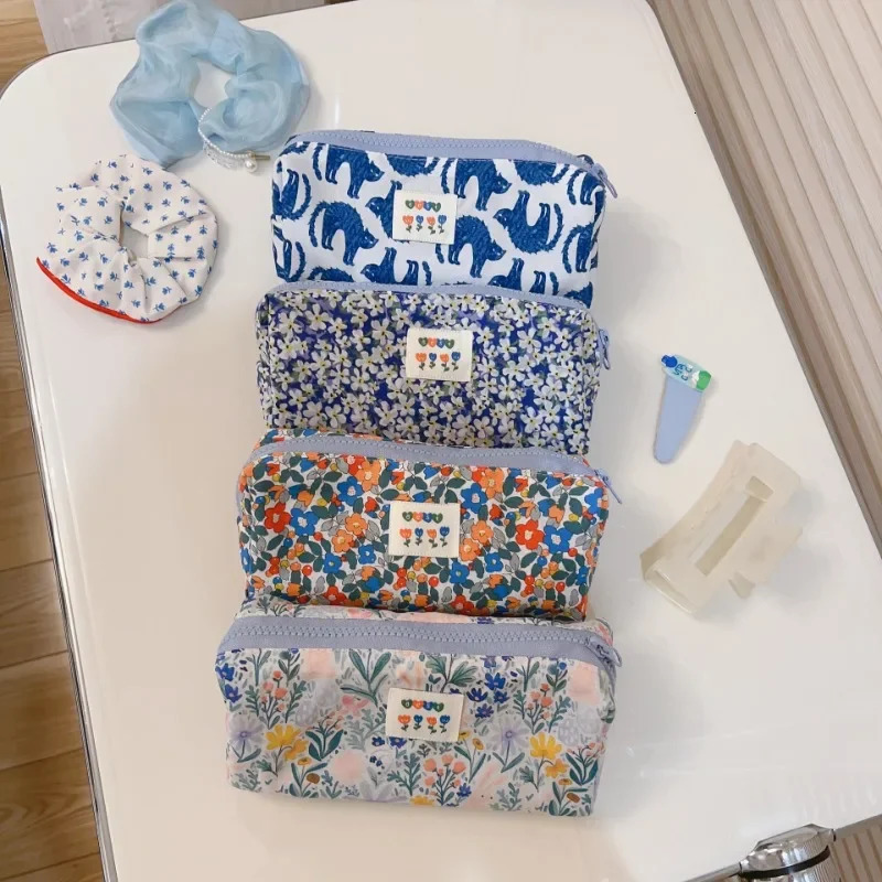 Home>Products>Fashion>Blue>Flower Makeup Bag>Makeup Brush Organizer>Makeup Storage Bag 241031