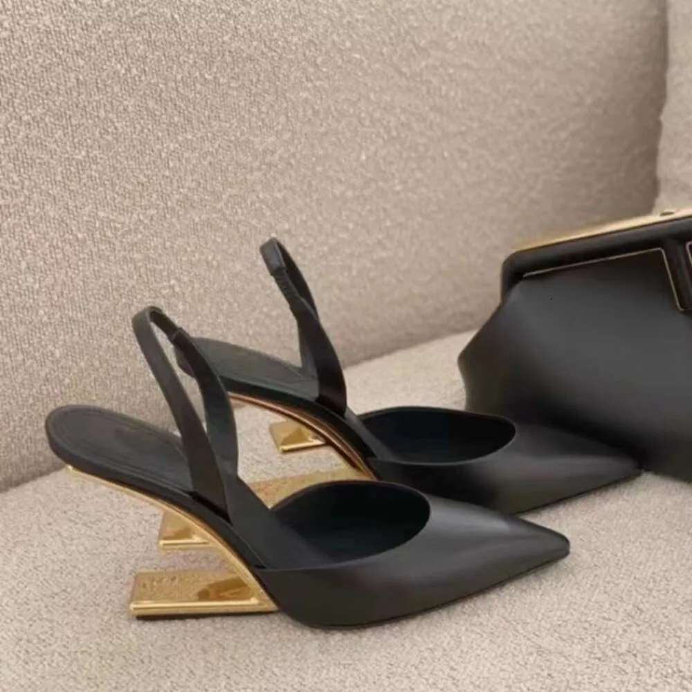 Summer Black High Heels for Women Fashion Ladies Wedges Novelty Design Leather Sandals with Metal Heel dh911125171