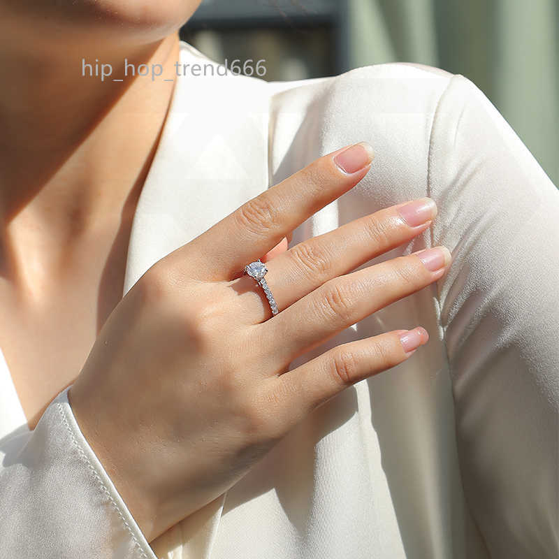 Fine Jewelry 18K White Gold 1CT Moissanite Engagement Ring Luxury Moissanite Diamond Wedding Ring