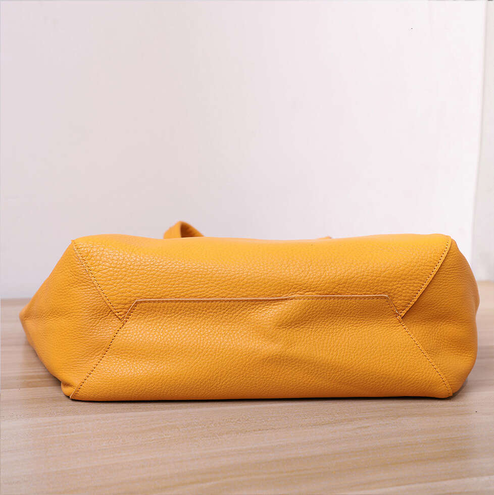 First Layer Cowhide Handbag Large Capacity Soft 2024 Minimalist Genuine Leather Women's Shoulder Tote Bag