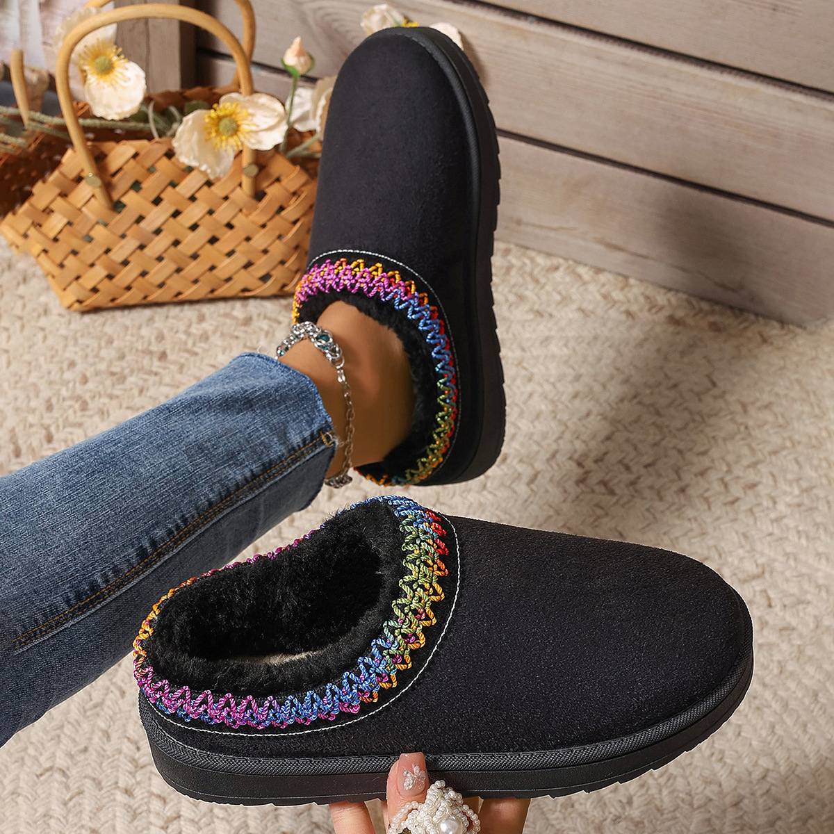 2025 New Xinxin Women's Winter Fur Snow Cotton Plush Cotton Shoes Flat Bottom Martin Boots