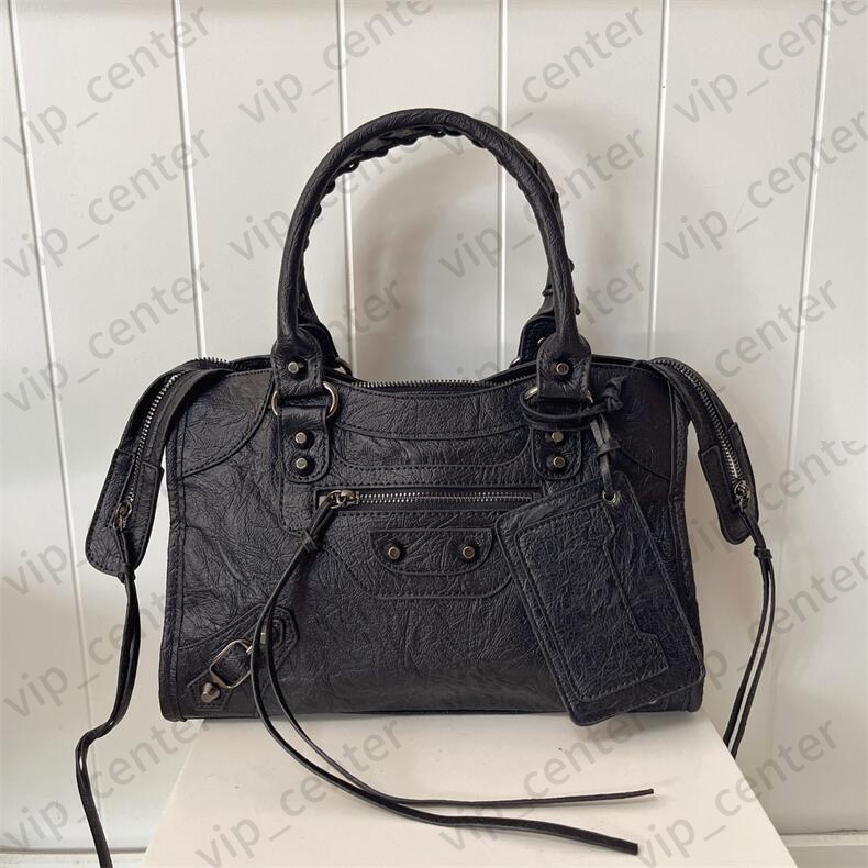Top Lambskin Designer For Women Motorcycle City Multiple Sizes Tote Bags Rivet Shoulder Bag Strap Classics Pleated With Mirror 666