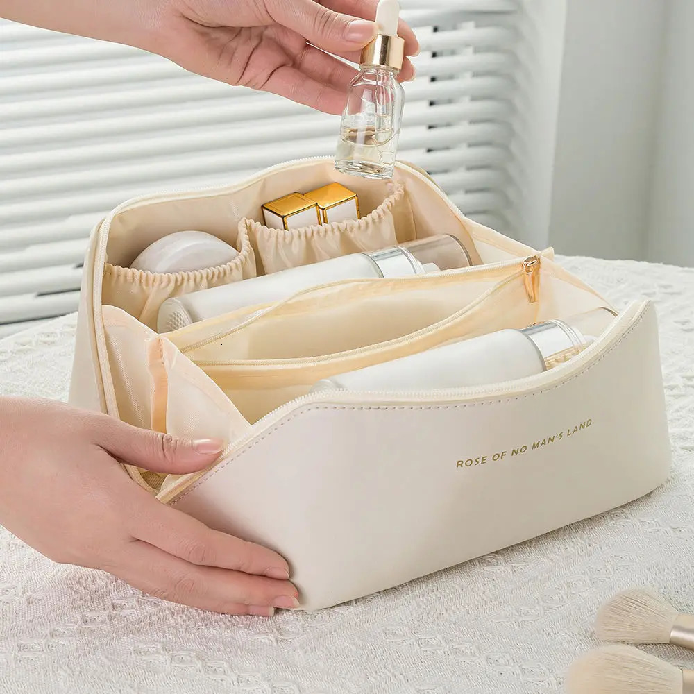 Womens large makeup bag PU leather makeup bag portable face wash bag travel toilet organizer storage hanging bag 241031