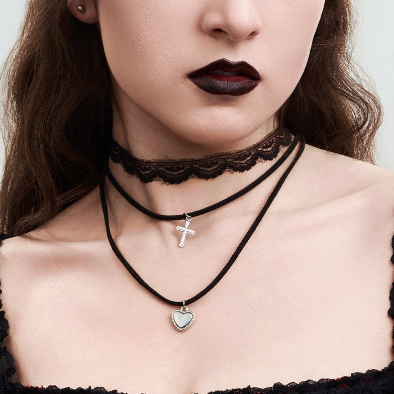 Cross border Black Cross Love Pendant Necklace for Women with Sweet and Cool Ins Style Multi layer Lace Neck Chain in Europe and America