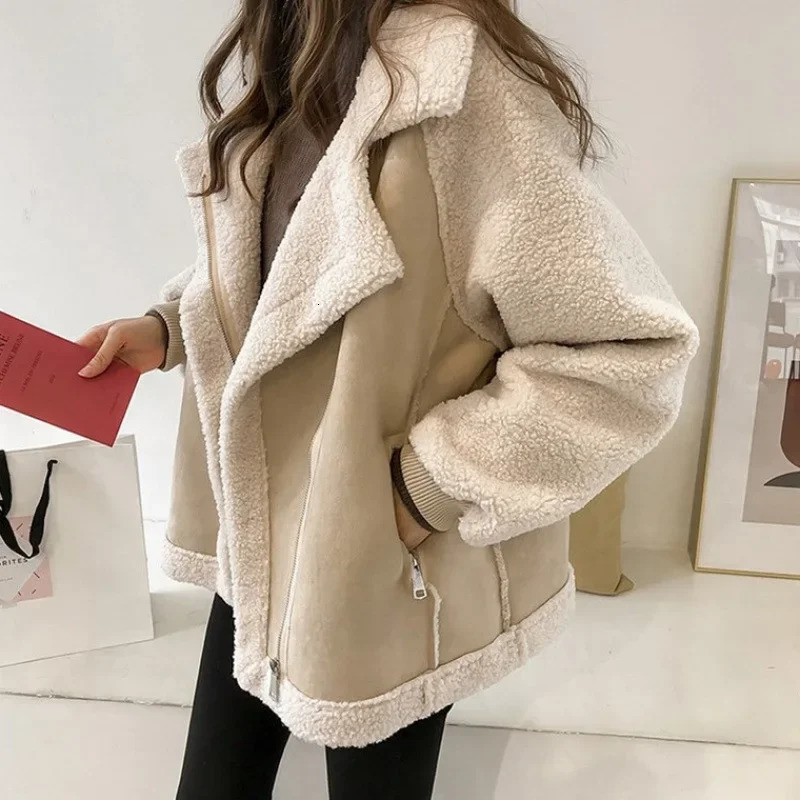 Versatile Tweed Style Jacket 2024 Womens Loose Fit Integrated Chamois Leather Fleece Cropped Sheep Fleece Motorcycle Jacket 241031