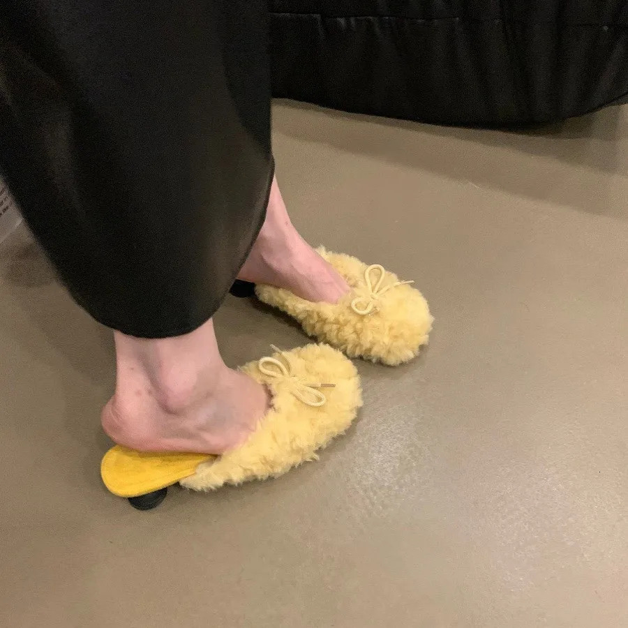 Sliding casual shoes for women pink sliding light bow Med Cover Toe fur flip Pantofle plush bow 241031