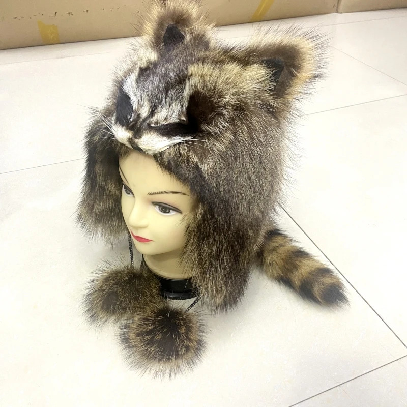 Winter Fur Hat Womens Natural Raccoon Fur Fashion Earrings Warm Bomber Hat Boys and Girls Fluffy Windproof Outdoor Hunter Tail Hat 241030