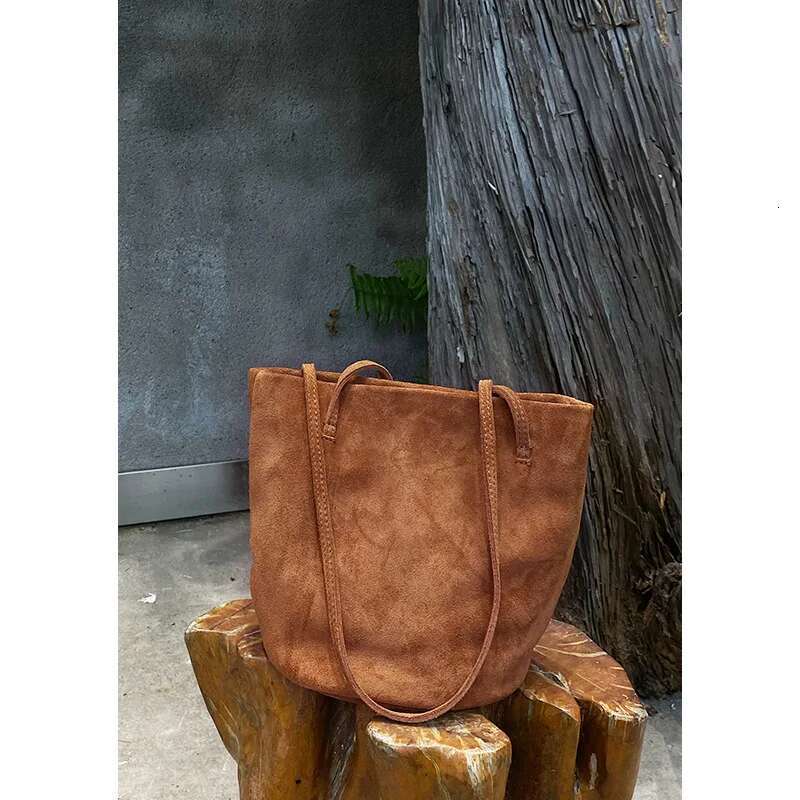 2024 New Genuine Frosted Cowhide Bucket Bag Underarm Handbag