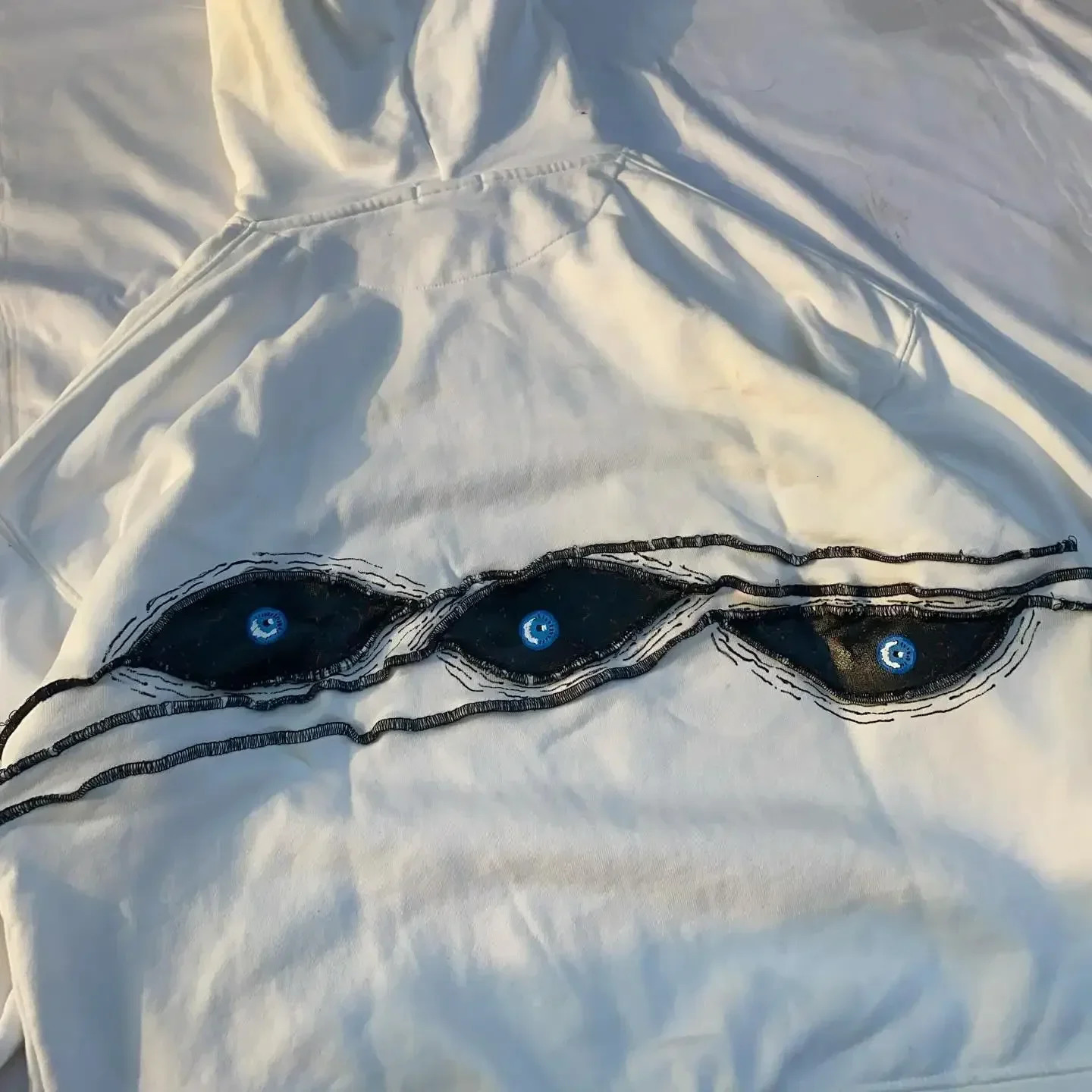 Y2K Eyes Patchwork Pulleys Gothic Retro Eyes Graphic Hoodies Harajuku Casual White Oversized Sweatshirt for Men 241030