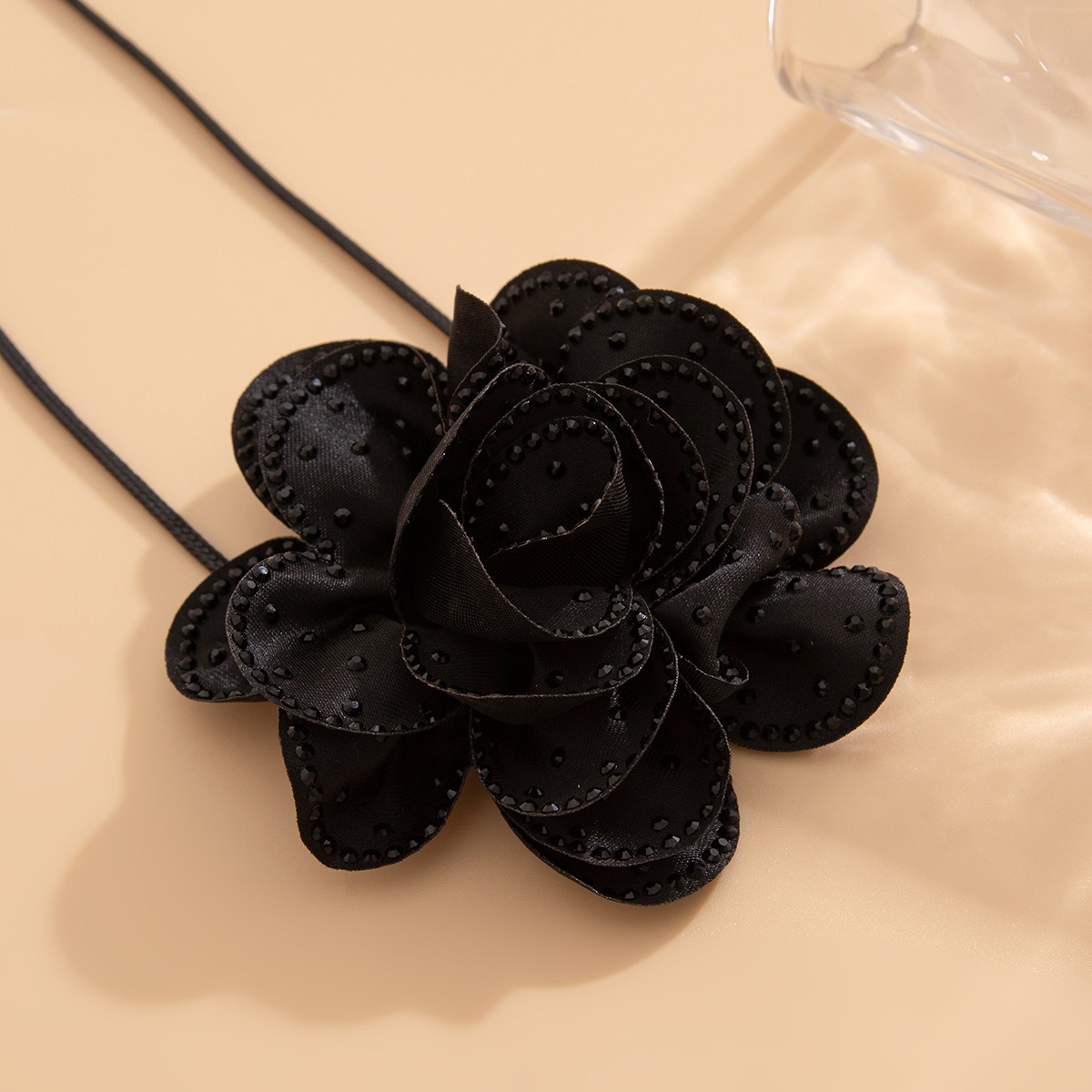 New Cross-border Jewelry From Europe and America Black Rose Skin Wax Thread Necklace Pull-out Fabric Earrings