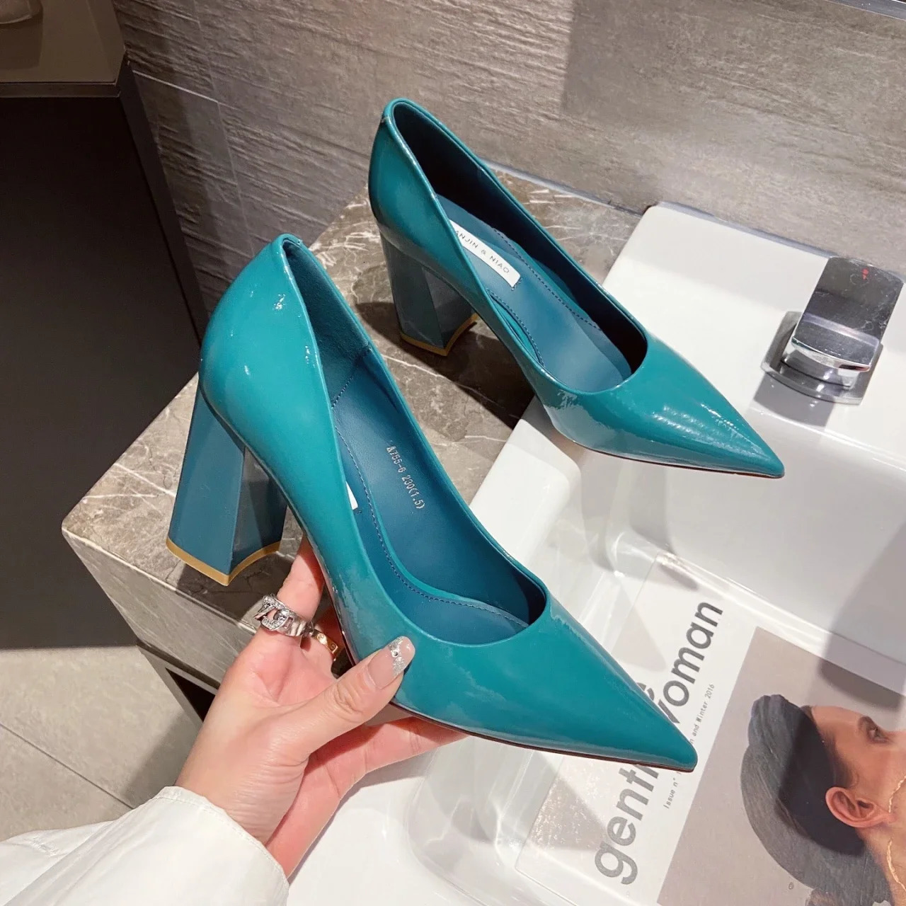 Women Shoes Patent Leather Slip-On Chunky Heels High Heels Women Temperament Pointed Toe Shallow Sexy Wedding Shoes Pumps 241031
