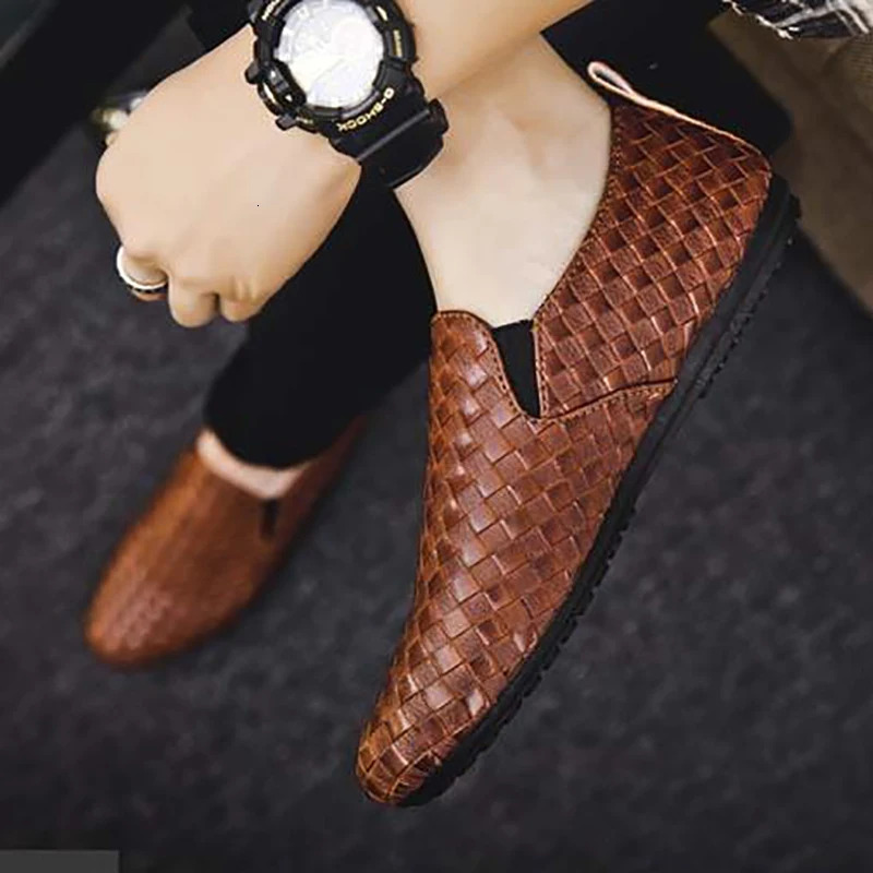 Casual Fashion Light Men Loafers New Moccasins Breathable Slip On Black Driving Plus Size Glossy Leather Shoes