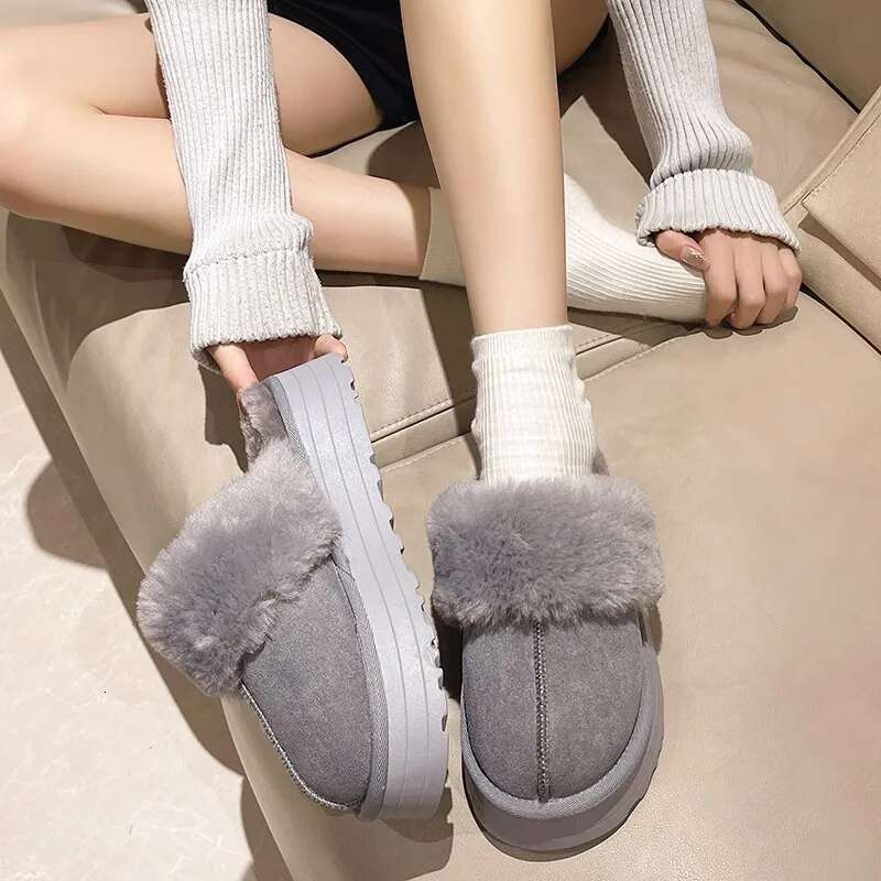 Snow Fur Slippers Female Wearing 2024 New Baotou Flat Half Drag Thick Sole Cotton Shoes Women Boots