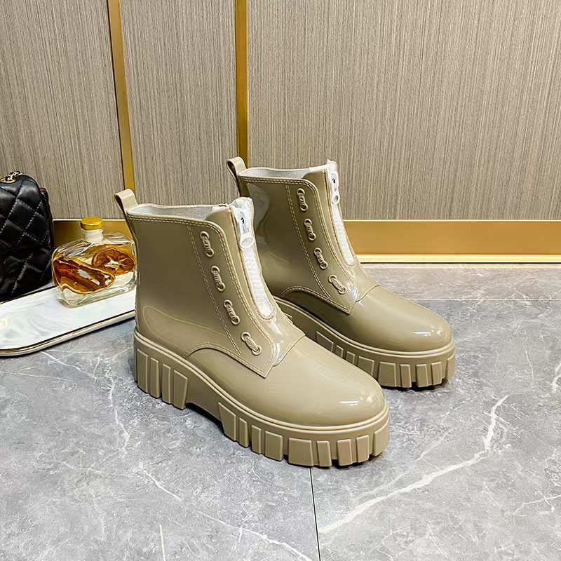 Latest High Quality Upgrade Plush Waterproof Non-Slip Mini Candy Color Fashion Rain INS Winter Boots Jelly Boot Add Ankle Warm Boots