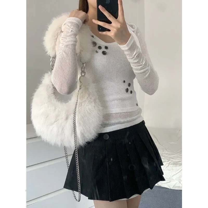 Niche Autumn And Winter New Super Soft Plush Shoulder Armpit Versatile Chain Portable Crossbody Furry Bag For Women 2023