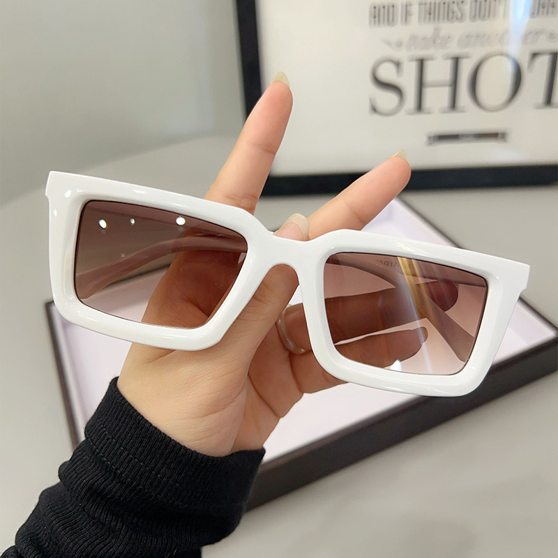 Polaroid lenses, high-end women's eyeglass frames, vintage metal sunglasses Fashionable cute cat eye glasses tortoiseshell anti blue light W053 B
