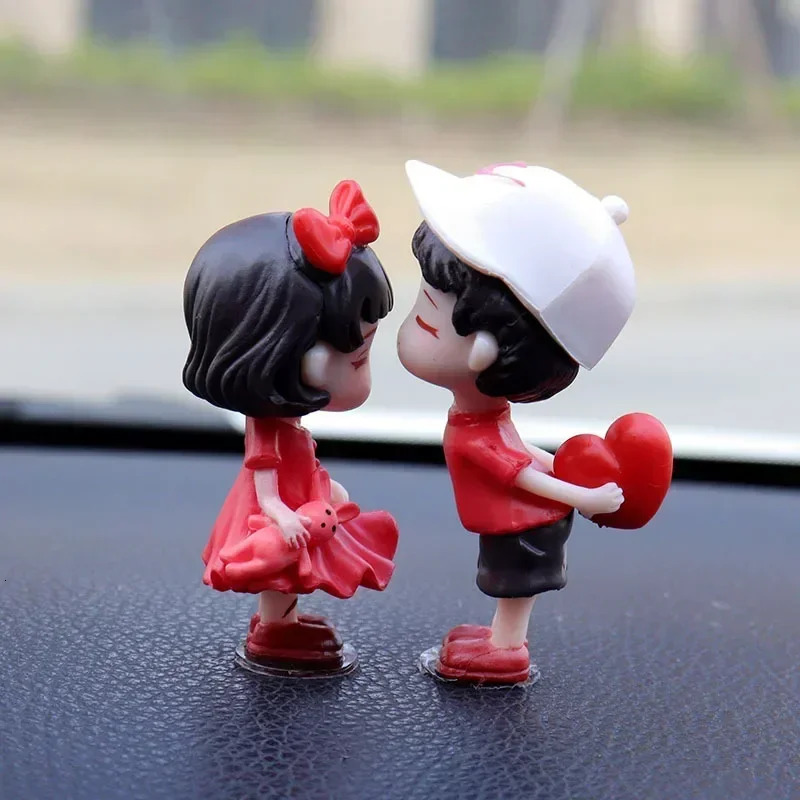 New Anime Couples For Car Ornament Model Cute Kiss Balloon Figure Auto Interior Decoration Pink Dashboard Figurine Accessories Gifts