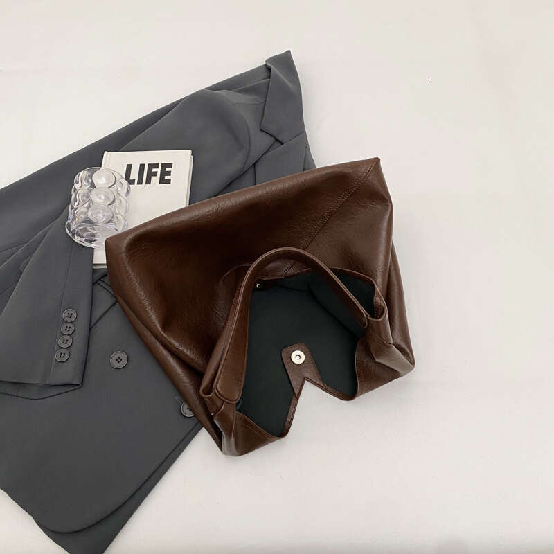 Fashion Design Leather Shoulder for Women 2025 Tend Female Simple Big Underarm Hobo Bag Handbags and Purses