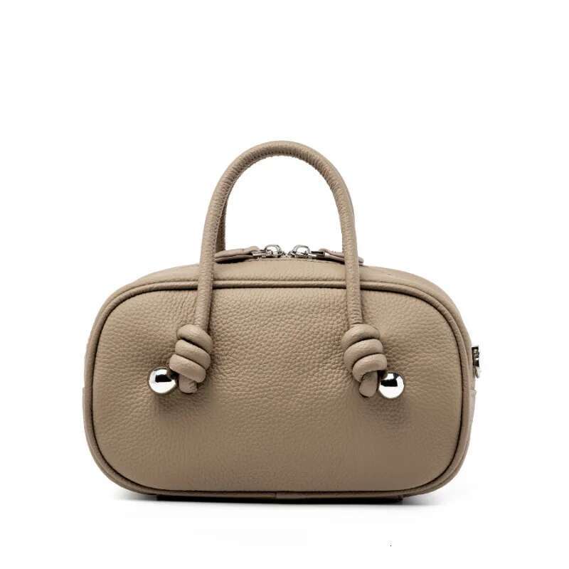 Fashionable Shoulder Underarm Bag For Women 2024 New Niche Design Casual Simple Versatile High-End Crossbody Handbag
