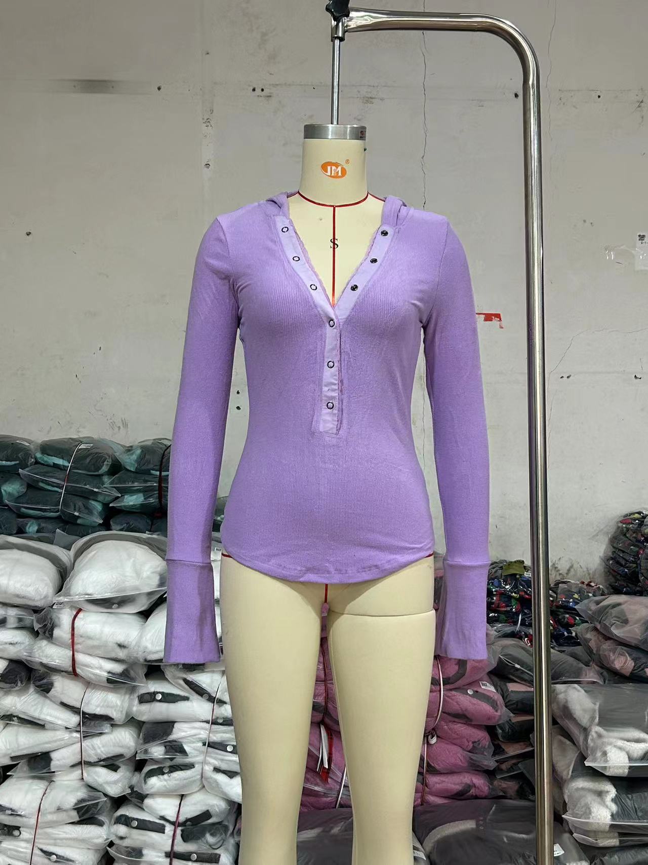 Designer's new spring autumn solid color long sleeved single breasted hooded T-shirt, slim fit and slimming short top SU3500