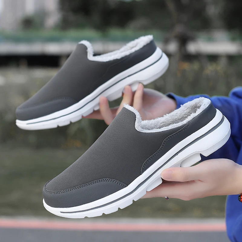 Winter Men Cotton Casual Shoes Comfortable Warm Mens Home Slippers Half Loafers Snow Shoes with Fur Slip-on Light Flat Shoes 241031