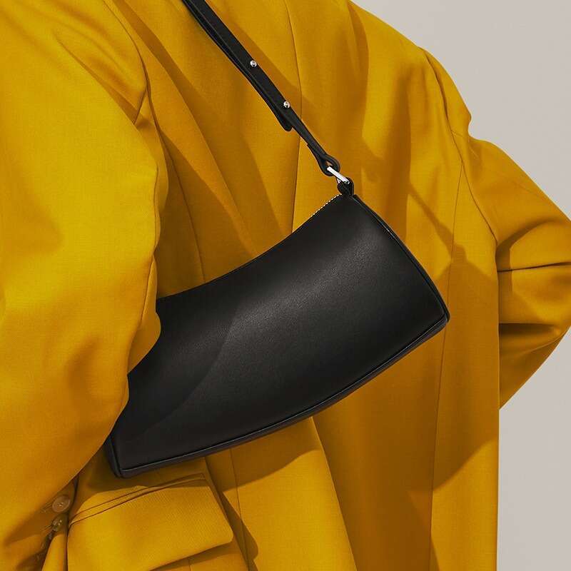 Female 2024 New Niche Design, Fashionable And Versatile, High-End Single Shoulder Underarm Crossbody Bag